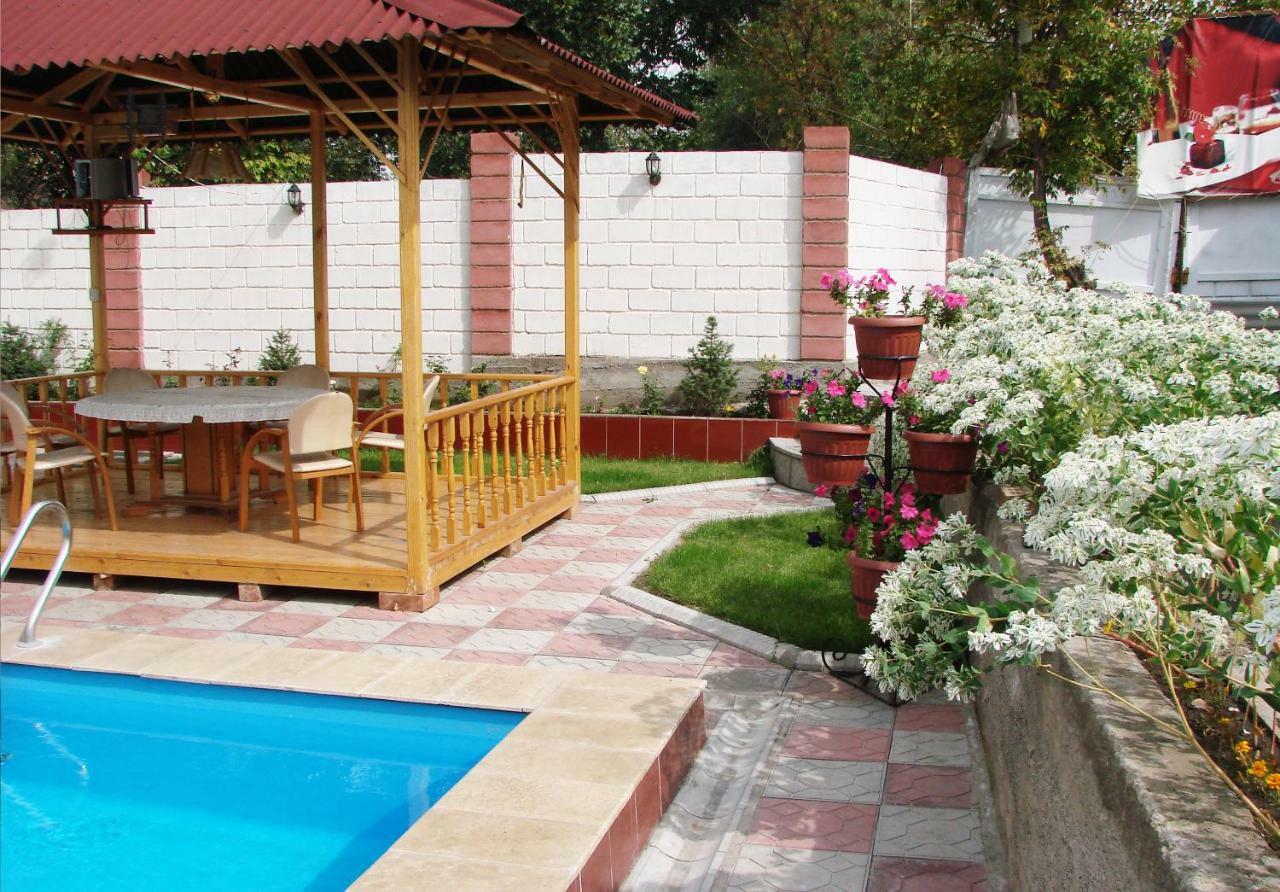 King House Hotel Bischkek Exterior foto